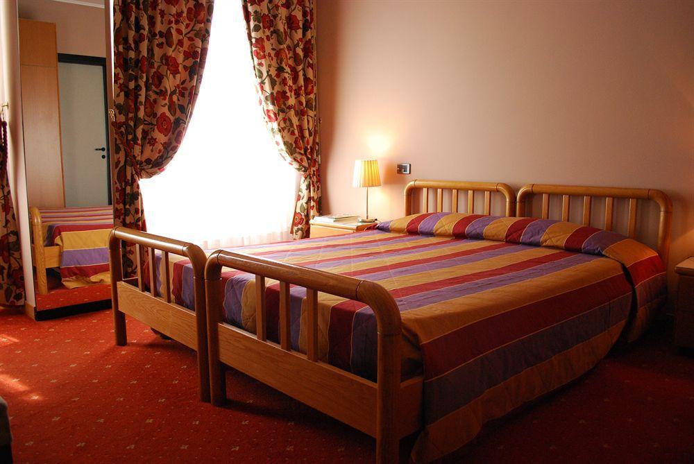 Albergo Giardino 케르노비오 외부 사진