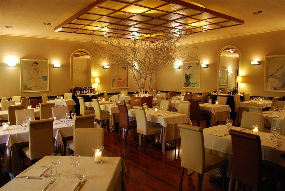 Albergo Giardino 케르노비오 외부 사진