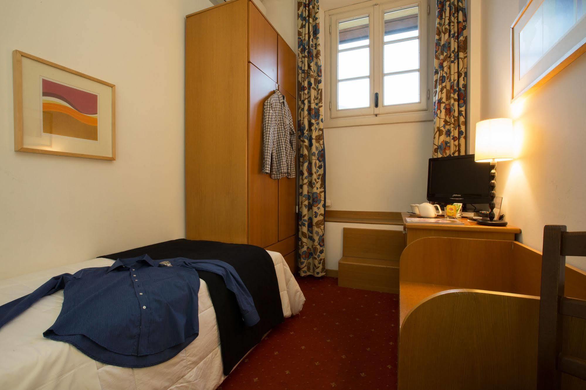 Albergo Giardino 케르노비오 외부 사진