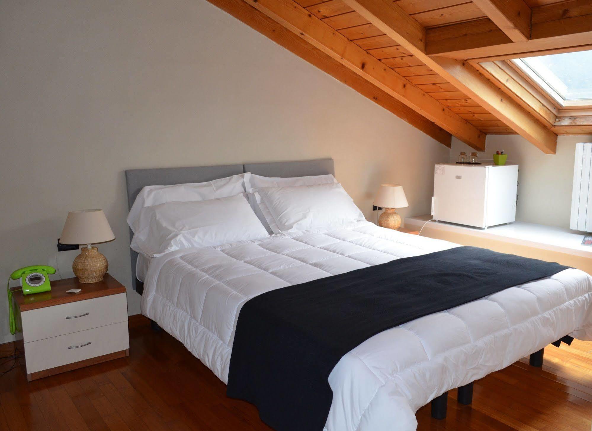 Albergo Giardino 케르노비오 외부 사진