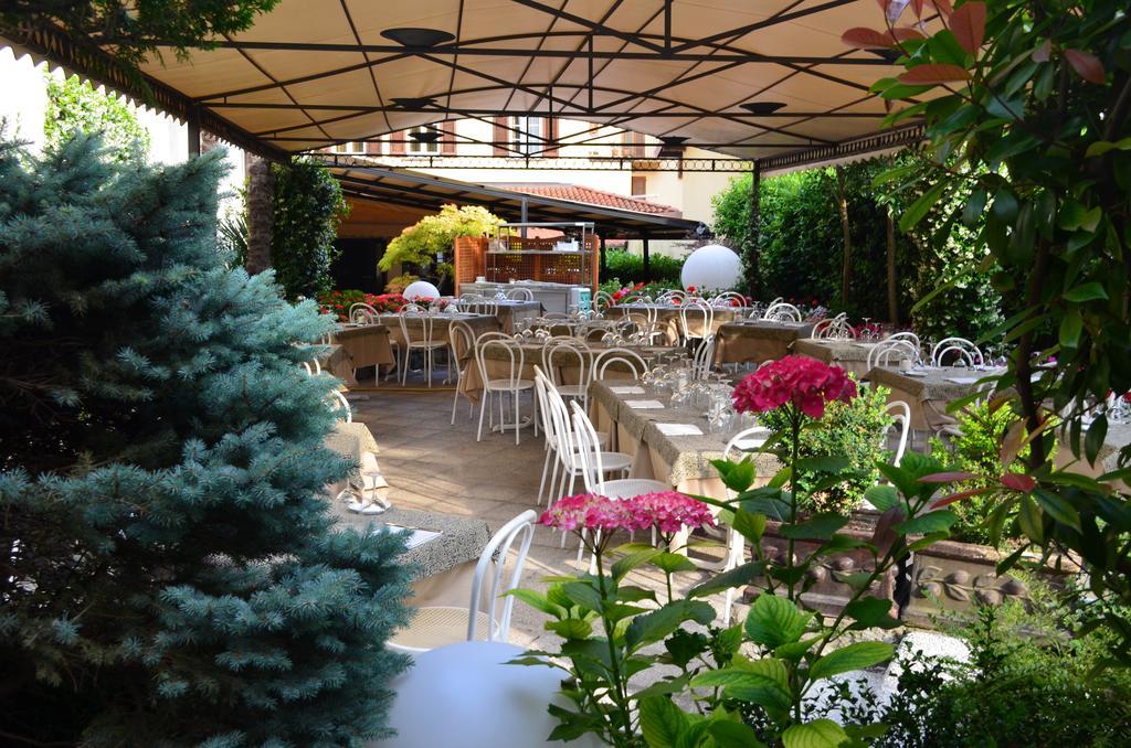 Albergo Giardino 케르노비오 외부 사진